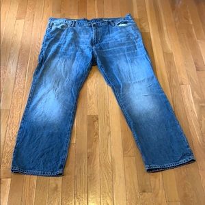 Men’s Medium Wash Jeans